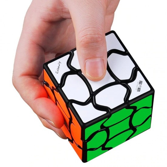 Cub Magic 3x3x3 QiYi Fluffy  Speedcube, Black, 341CUB-1